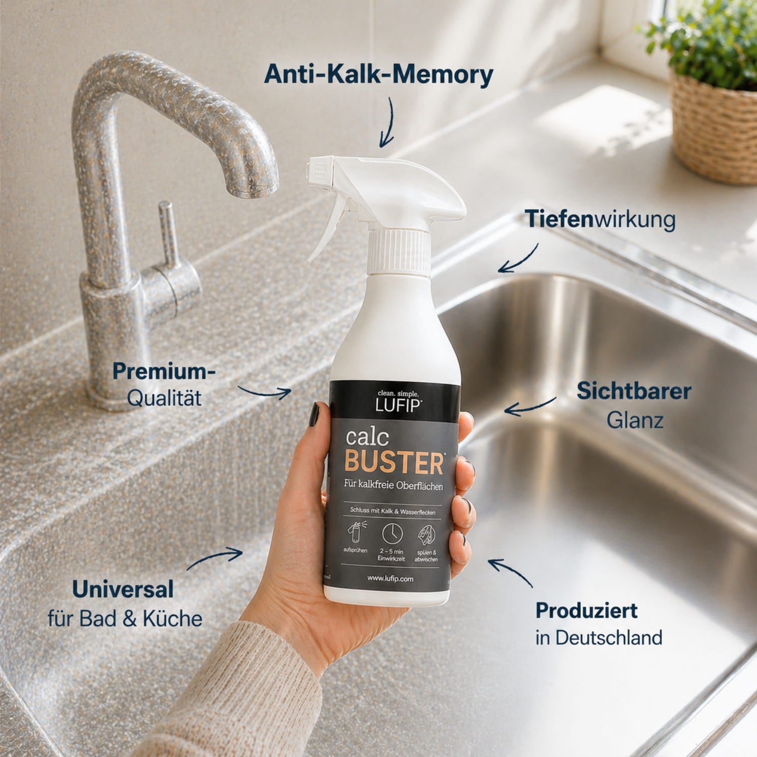 Calc Buster Kalkreiniger wird am verkalkten Wasserhahn in der Küche angewendet, entfernt Kalk und sorgt für sichtbaren Glanz mit Anti-Kalk-Memory