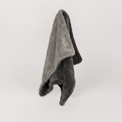 Dry Towel: Das ultraweiche Mikrofasertuch für streifenfreies Trocknen! Extrem saugfähig, sanft zu allen Oberflächen und vielseitig einsetzbar – perfekt für Haushalt & Auto.